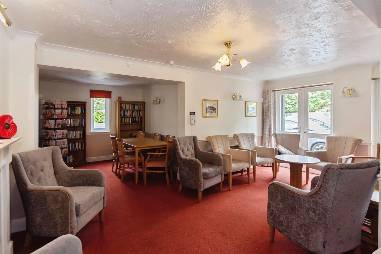 Haslucks Green Road, Shirley, Solihull, photo 6