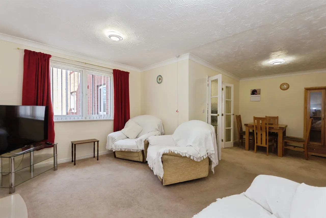 Haslucks Green Road, Shirley, Solihull, photo 8