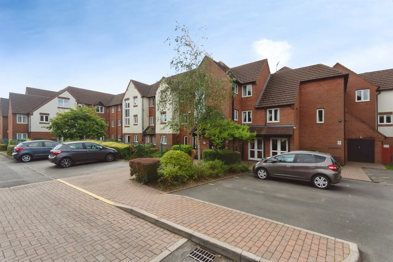 Haslucks Green Road, Shirley, Solihull, photo 3