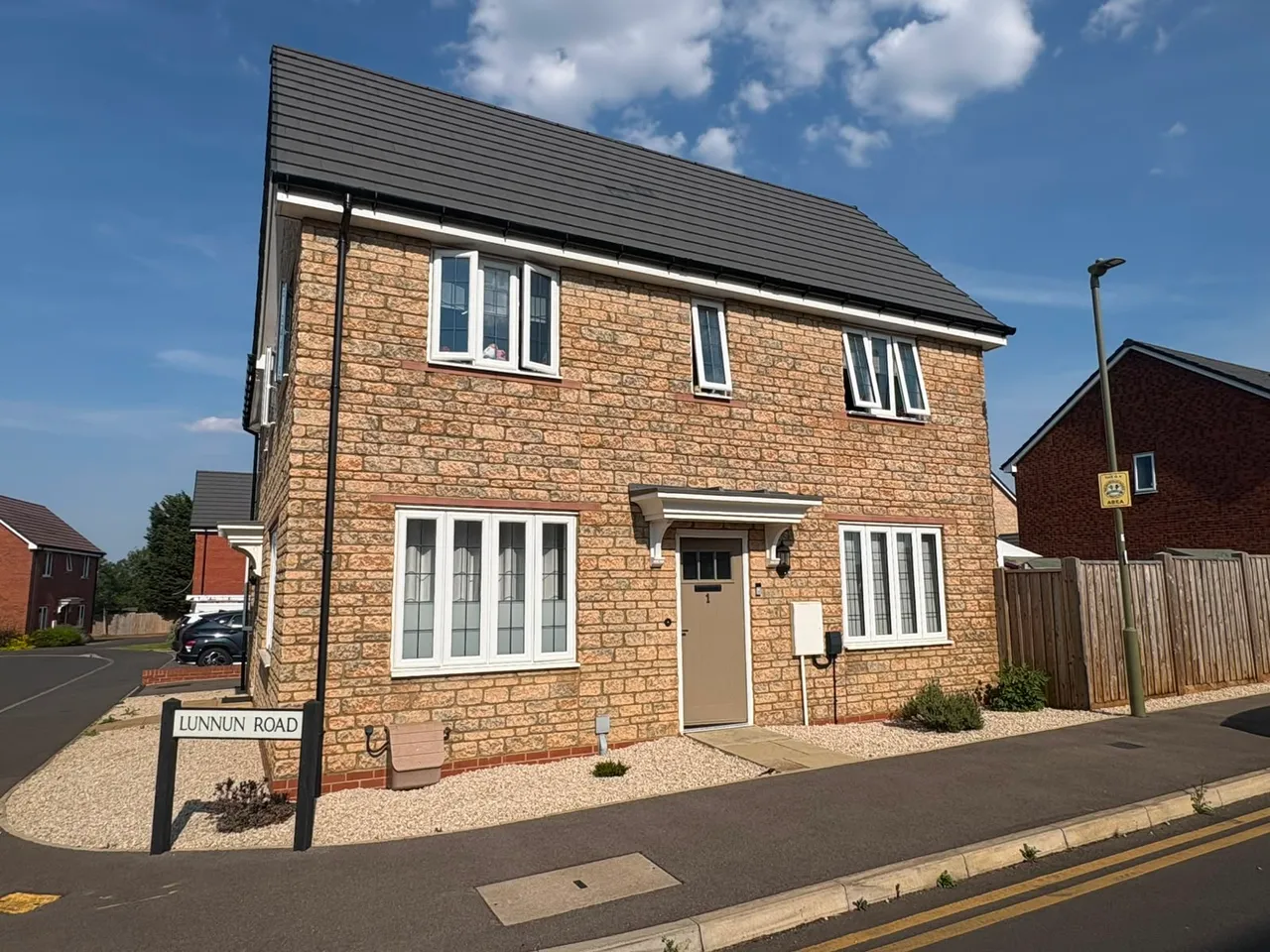 3 bed property for sale, Lunnun Road, Banbury, OX16