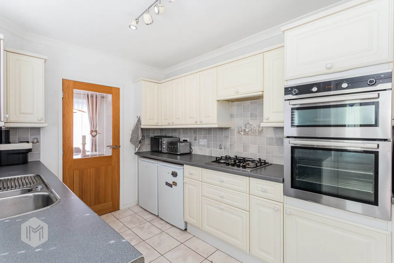 Hawkstone Close, Bolton, BL2 3NY, photo 6