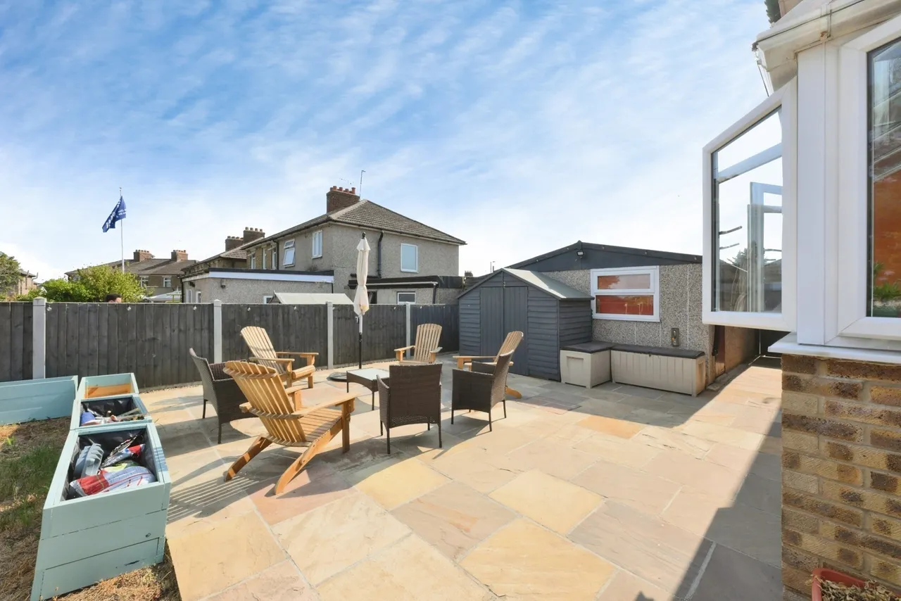 Hall Avenue, Aveley, South Ockendon, Essex, RM15, photo 18