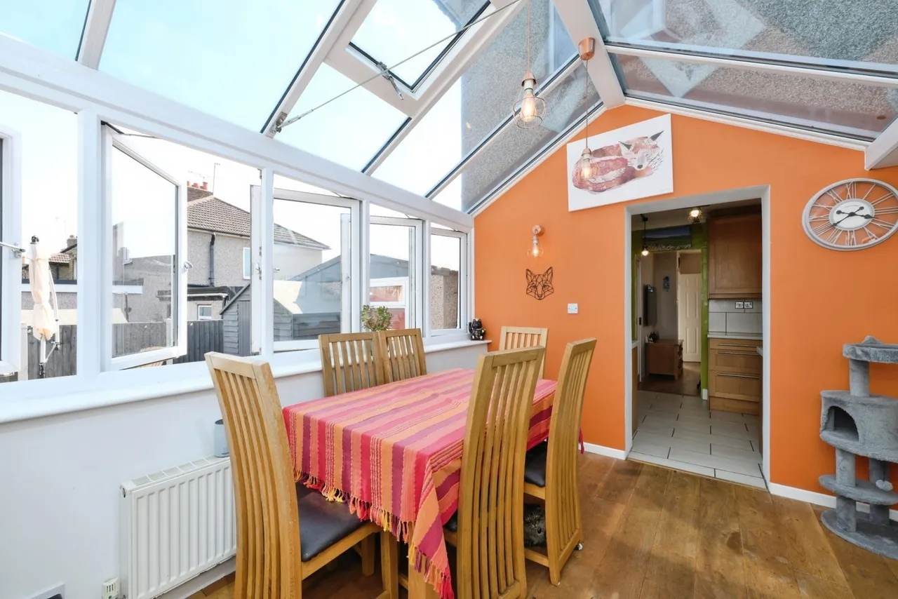 Hall Avenue, Aveley, South Ockendon, Essex, RM15, photo 8