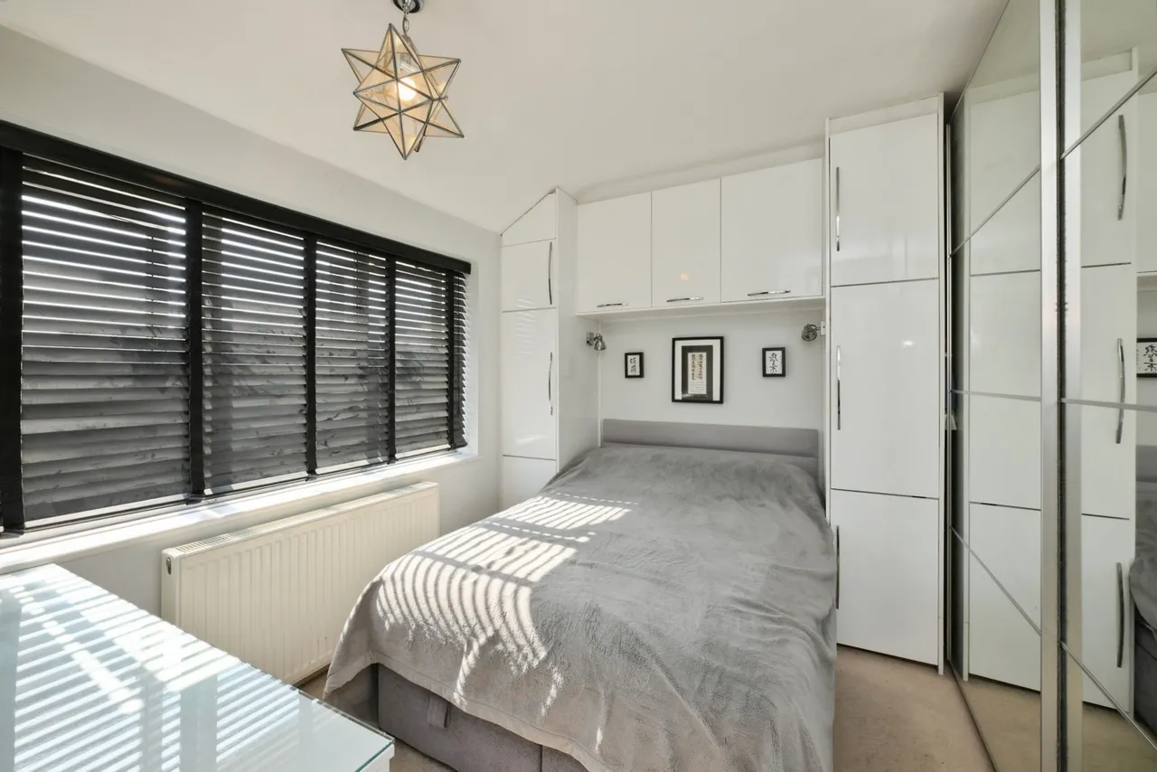 Hall Avenue, Aveley, South Ockendon, Essex, RM15, photo 9