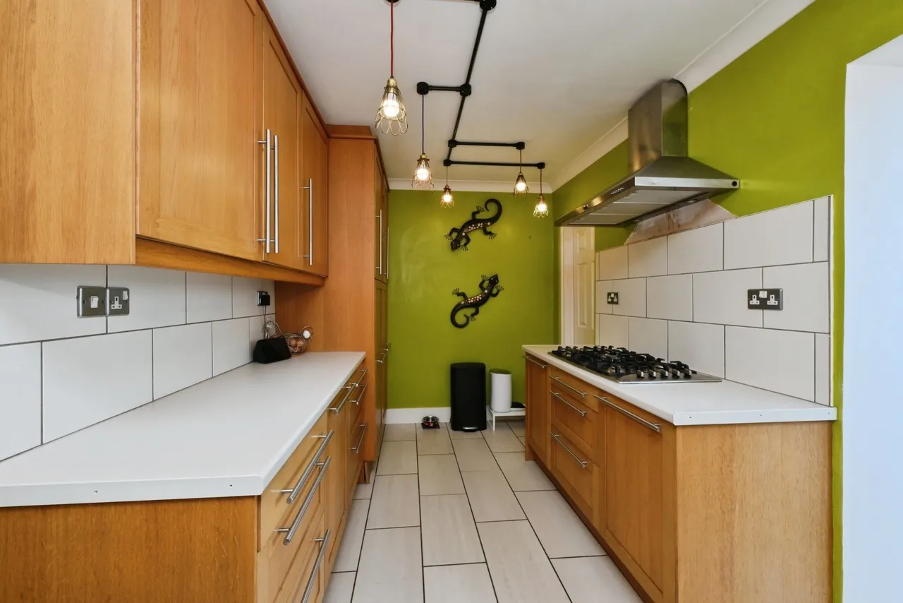 Hall Avenue, Aveley, South Ockendon, Essex, RM15, photo 5