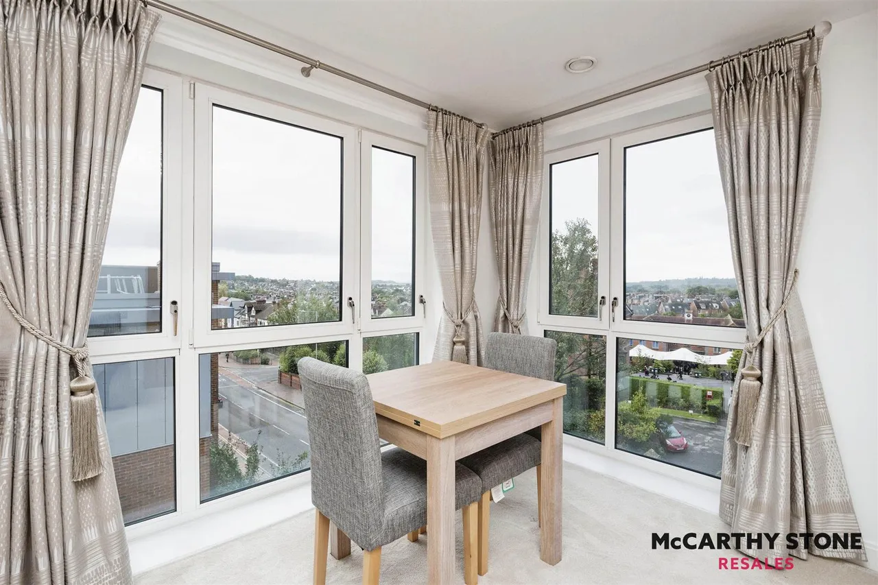 St. Johns Road, Tunbridge Wells, TN4, photo 2