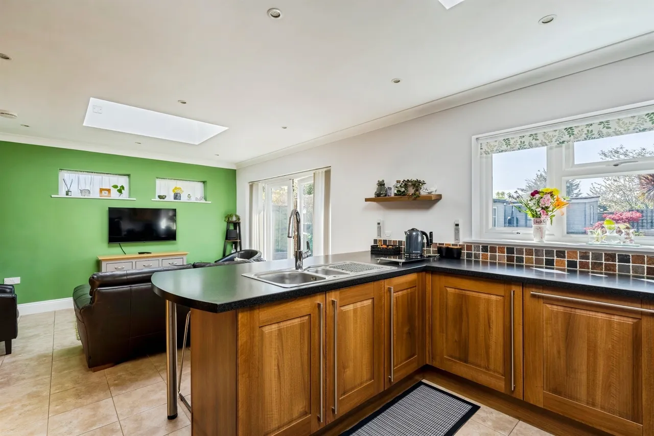 Drake Avenue, Goring-By-Sea, BN12, photo 6