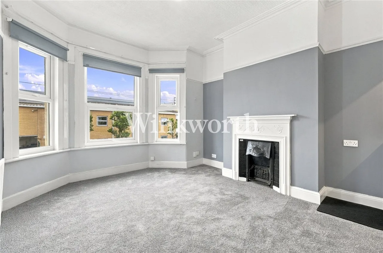 Tottenhall Road, London, N13, photo 7