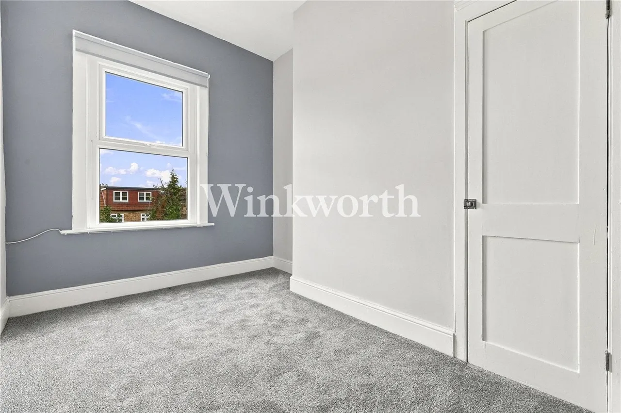 Tottenhall Road, London, N13, photo 8