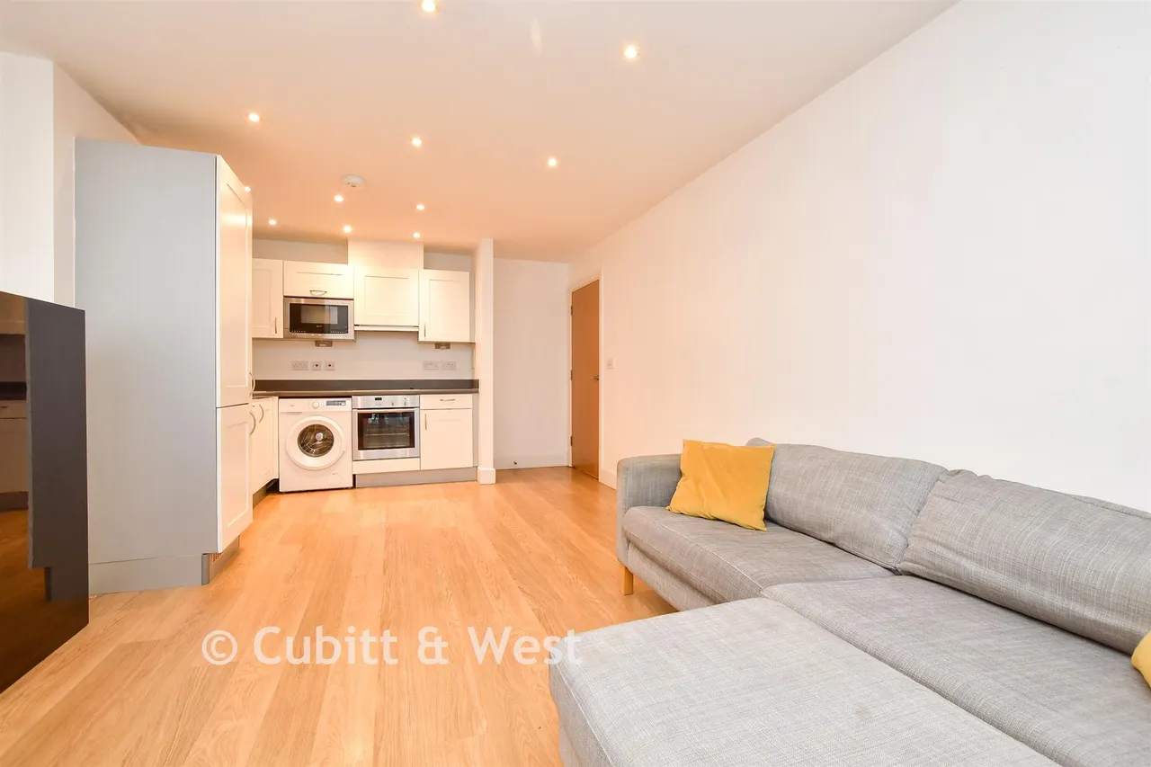 Whytecliffe Road, Purley, CR8, photo 3