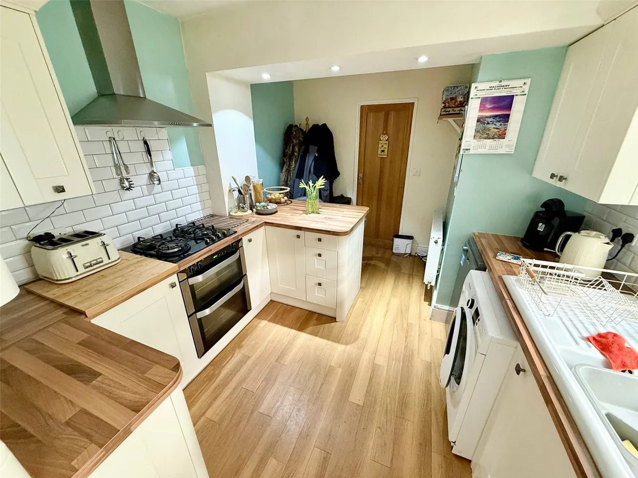 Mill Road, Stourport-on-Severn, Worcestershire, DY13 9BJ, photo 3