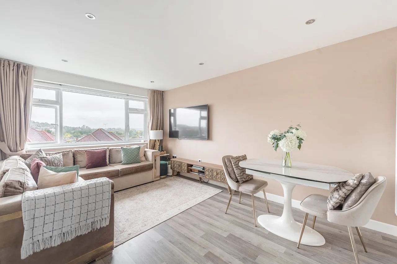 2 bed flat to rent, Harrow, HA1