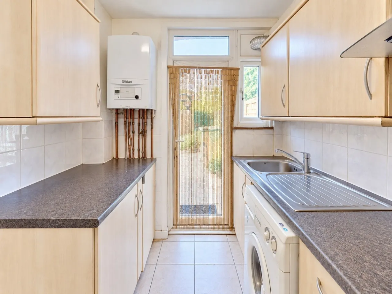 Kings Avenue, Greenford, UB6, photo 8