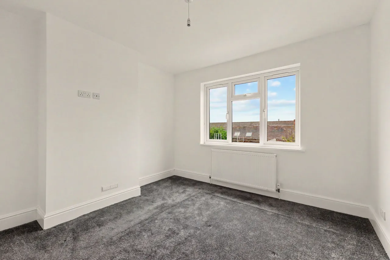 Cheltenham Road, Evesham, WR11, photo 18