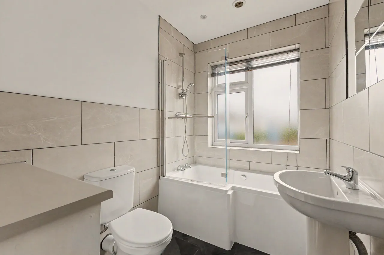 Cheltenham Road, Evesham, WR11, photo 21