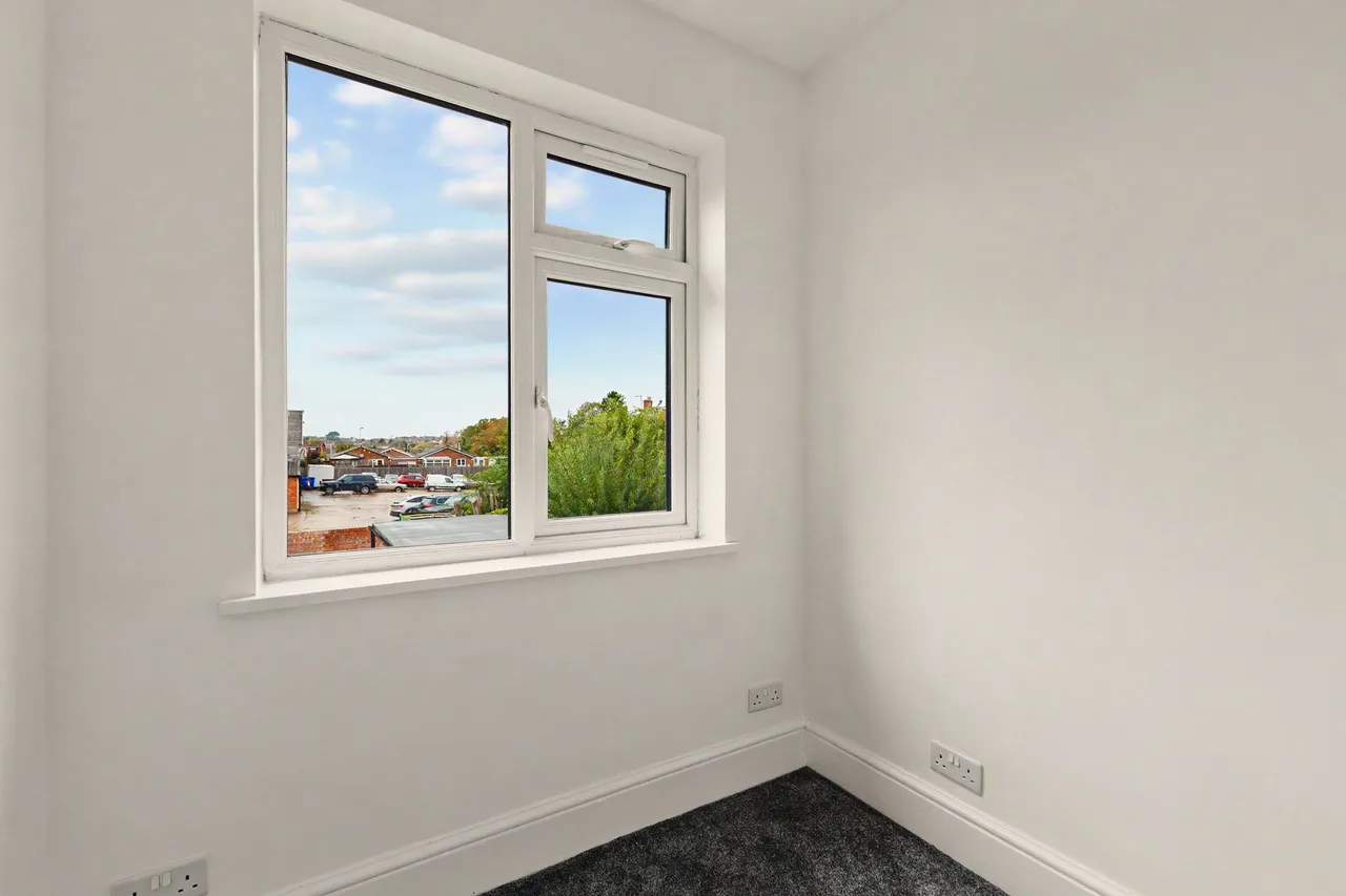 Cheltenham Road, Evesham, WR11, photo 20