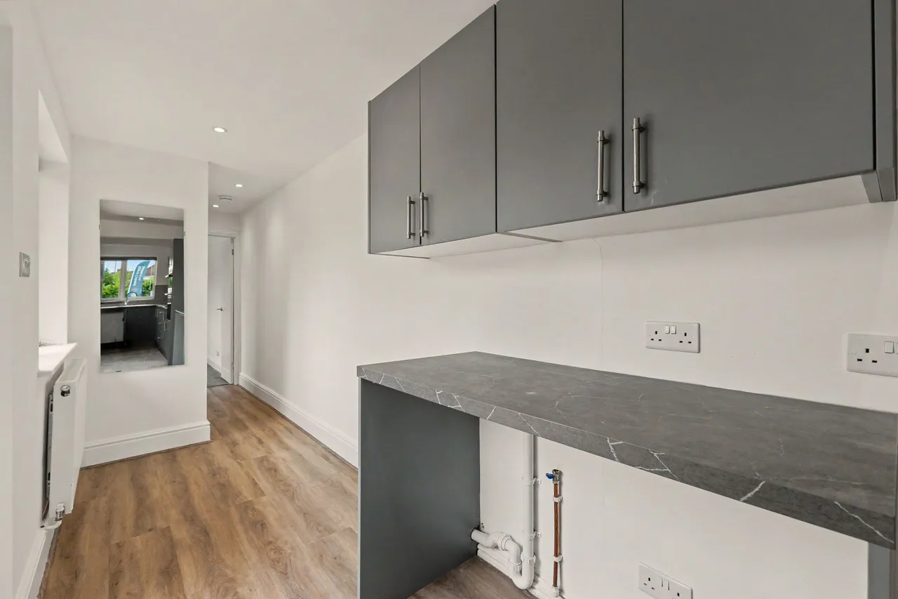 Cheltenham Road, Evesham, WR11, photo 13