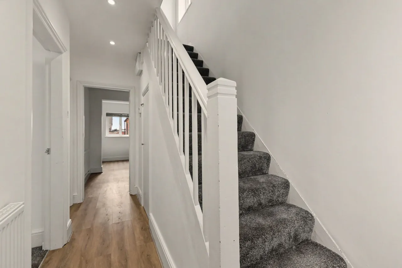 Cheltenham Road, Evesham, WR11, photo 16