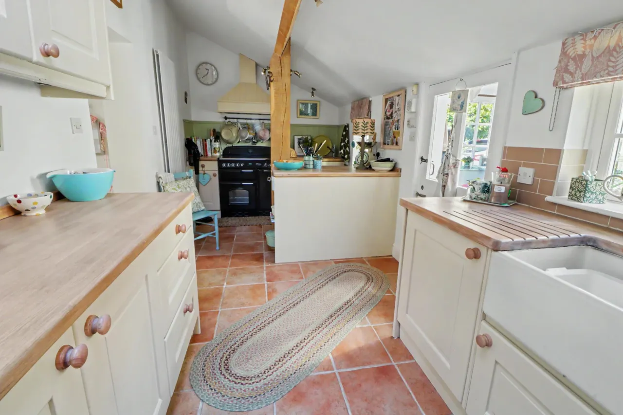 Low Road, Tasburgh, photo 14