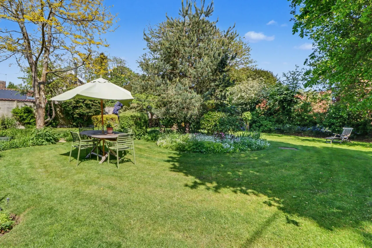 Low Road, Tasburgh, photo 35