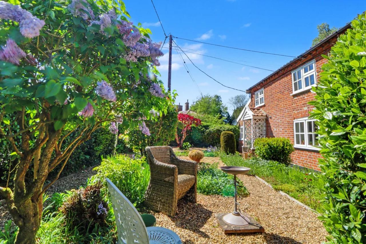 Low Road, Tasburgh, photo 32
