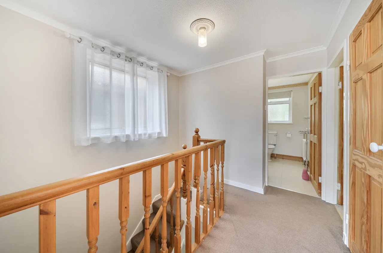 Coombe Drive, Fleet, Hampshire, GU51 3DY, photo 13