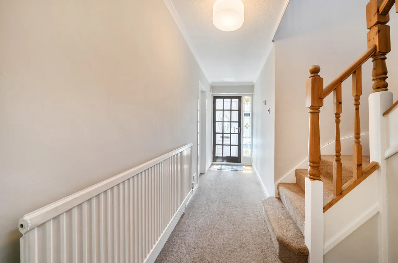 Coombe Drive, Fleet, Hampshire, GU51 3DY, photo 7