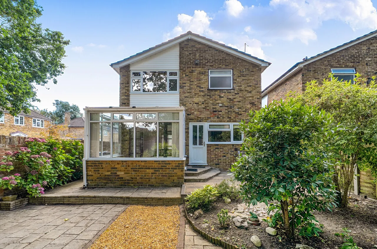 Coombe Drive, Fleet, Hampshire, GU51 3DY, photo 23