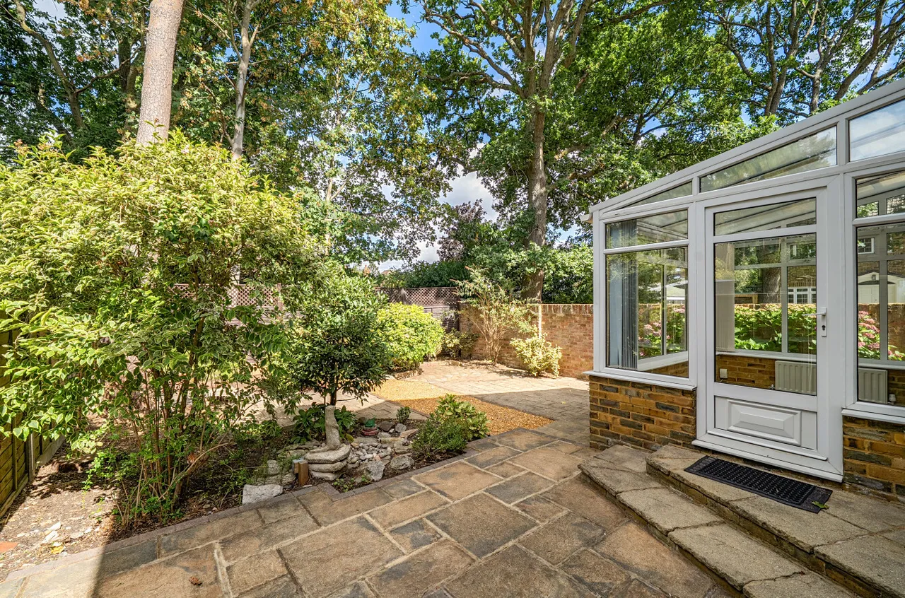 Coombe Drive, Fleet, Hampshire, GU51 3DY, photo 20