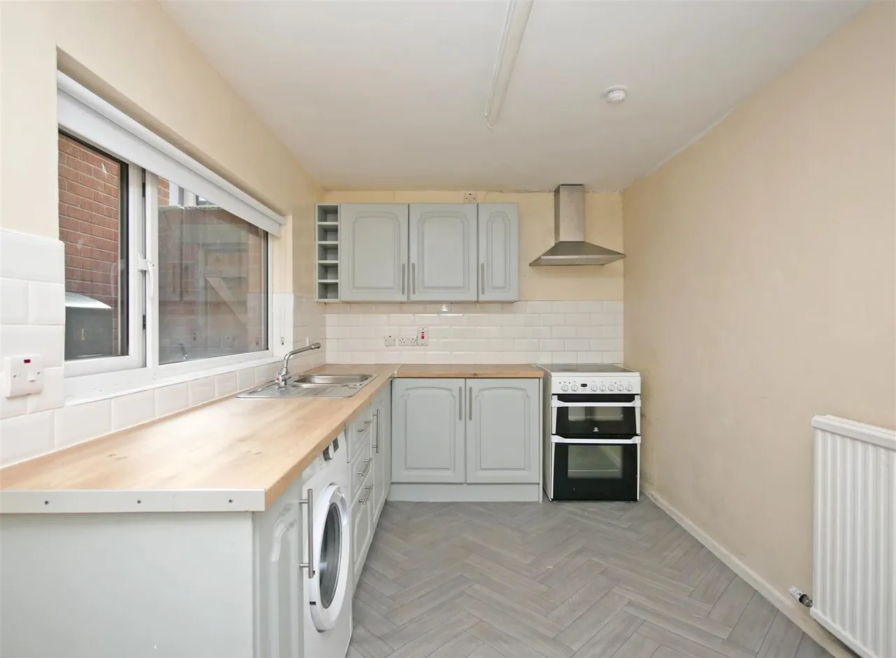 Farnham Street, Belfast, BT7, photo 8