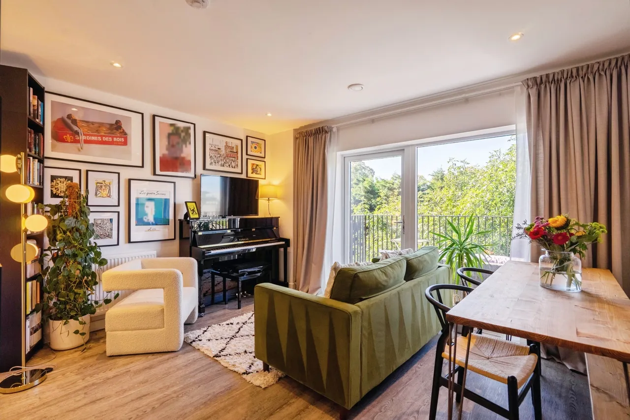 1 bed flat for sale — 26 Brumwell Avenue, Woolwich