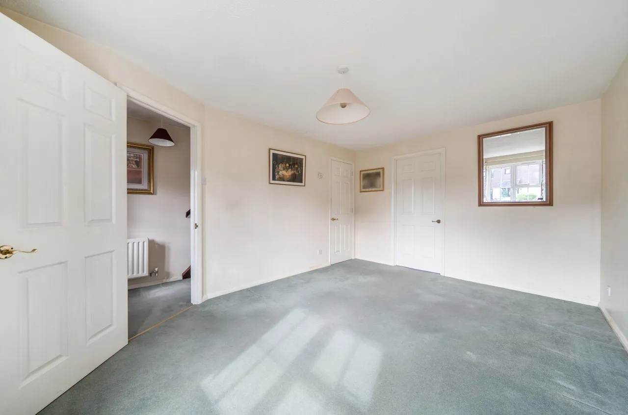 Viburnum Court, West End, Woking, Surrey, GU24 9PQ, photo 12