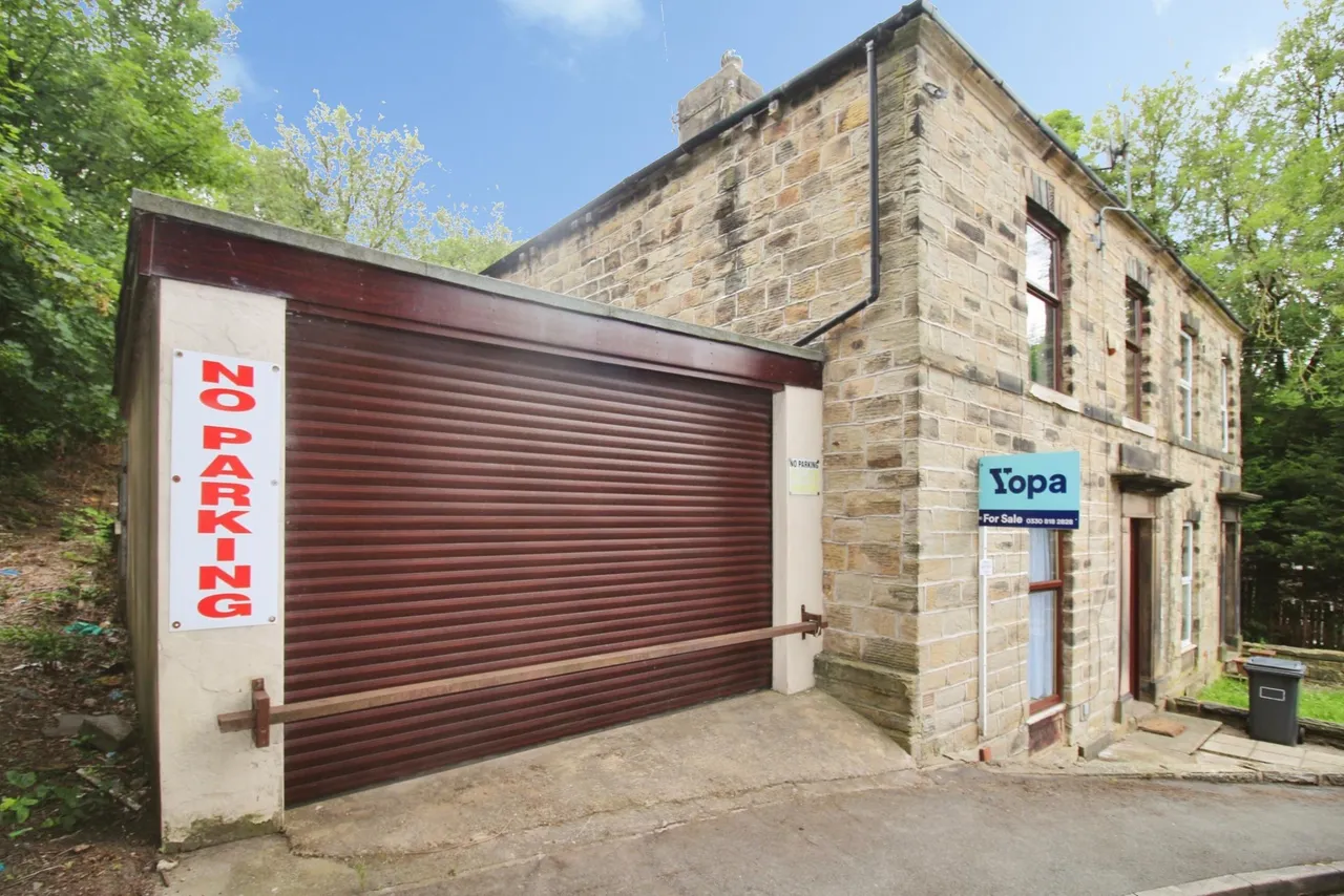 Woodville Road, Dewsbury, WF12, photo 13