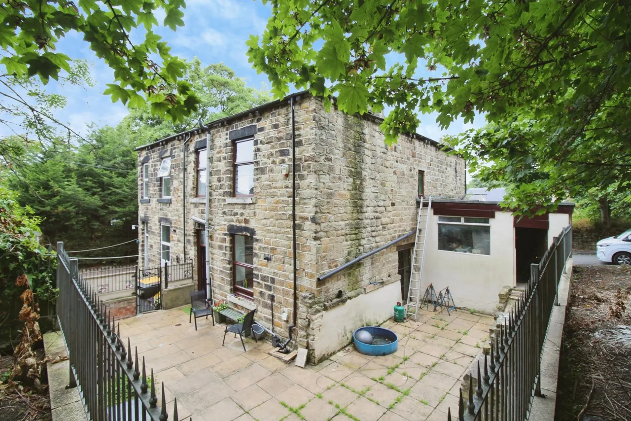 Woodville Road, Dewsbury, WF12, photo 11