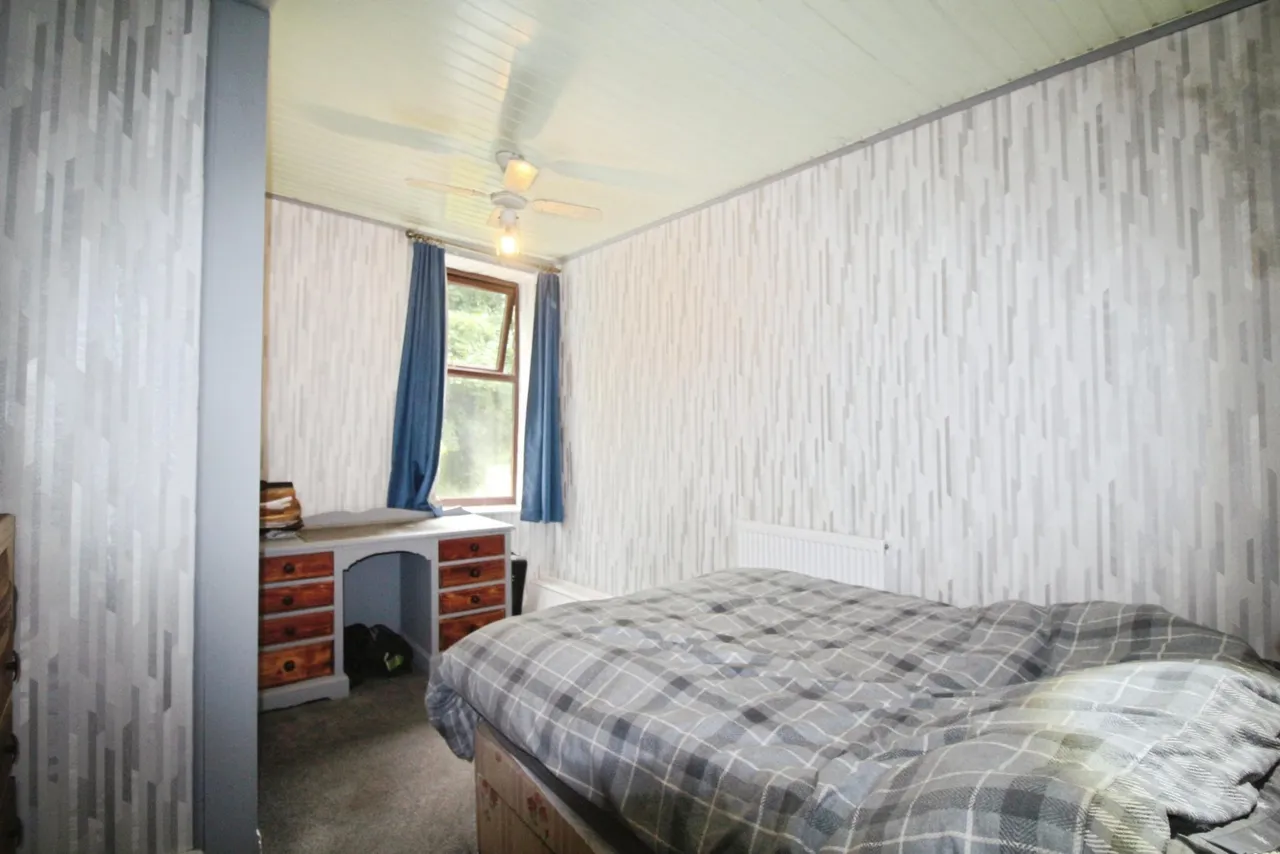 Woodville Road, Dewsbury, WF12, photo 9