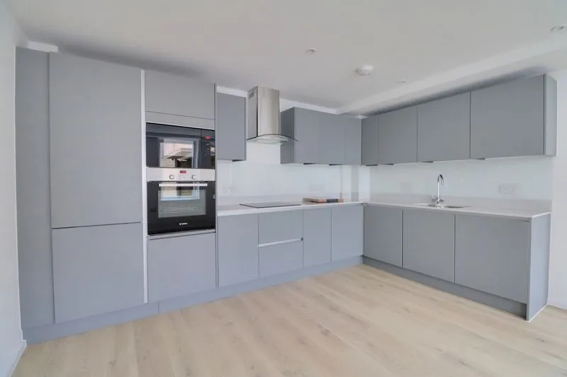 Whytecliffe Road South, Purley CR8 2AU, photo 2