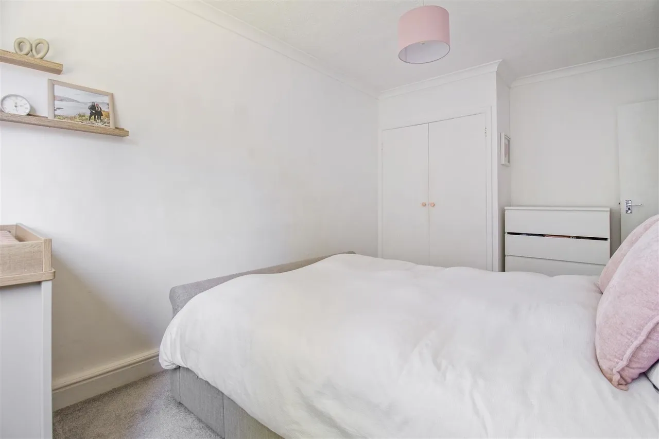 Eaton Court,, Gorse Avenue, Worthing, photo 6