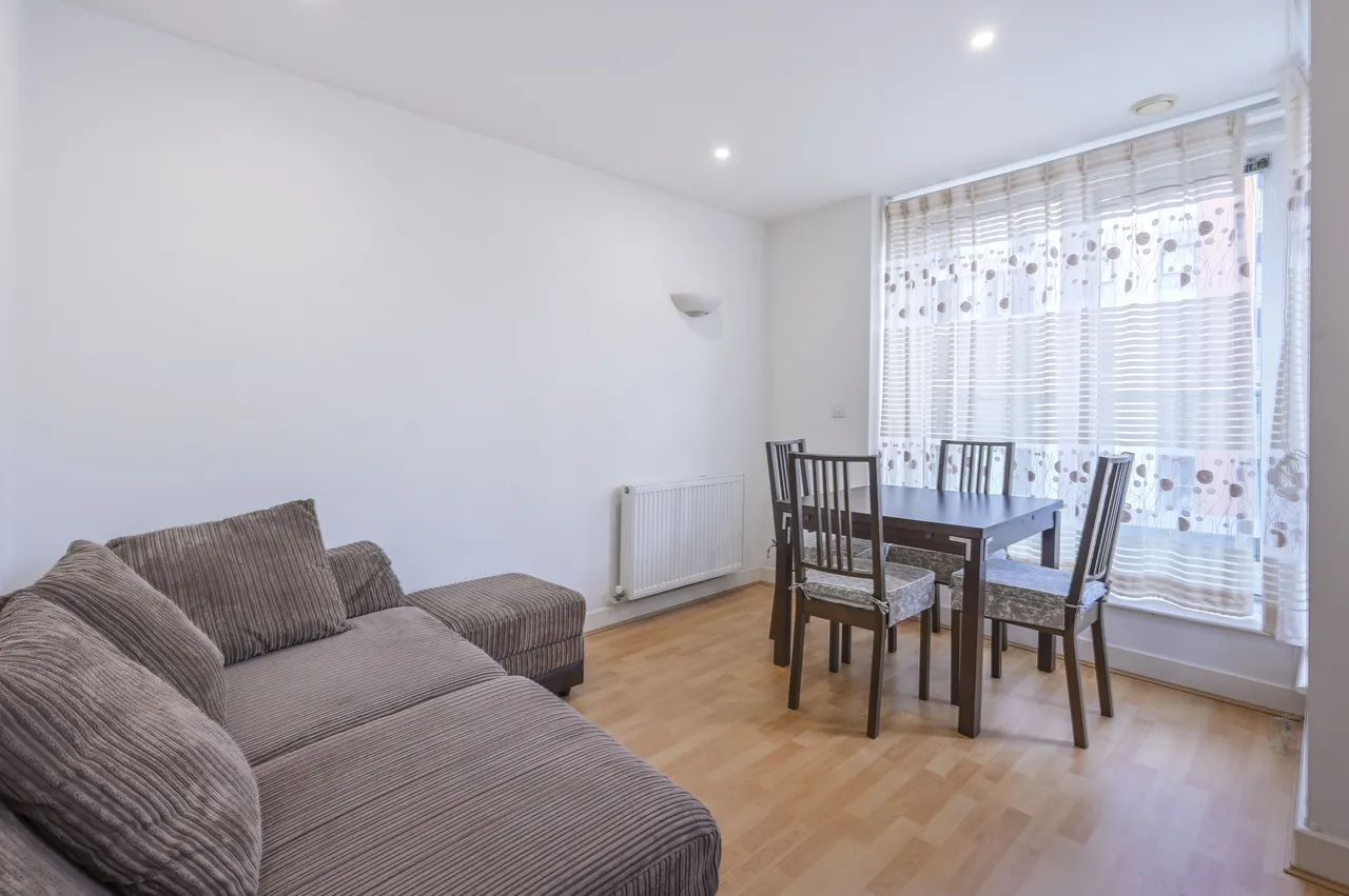 130 Adriatic Apartments, 20 Western Gateway, London, photo 10