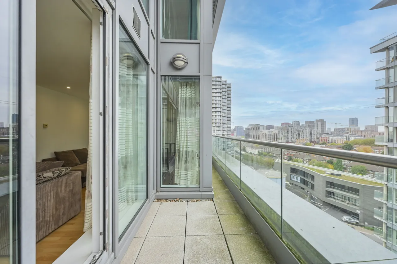 130 Adriatic Apartments, 20 Western Gateway, London, photo 12