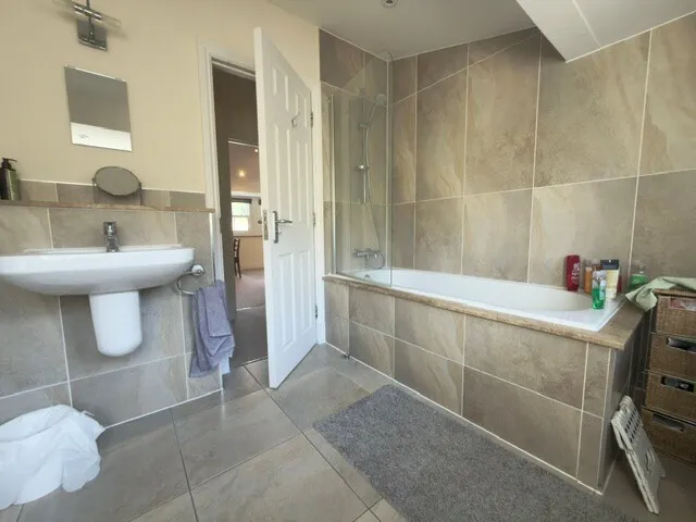 2 bed flat to rent, St. Georges Place, BA1