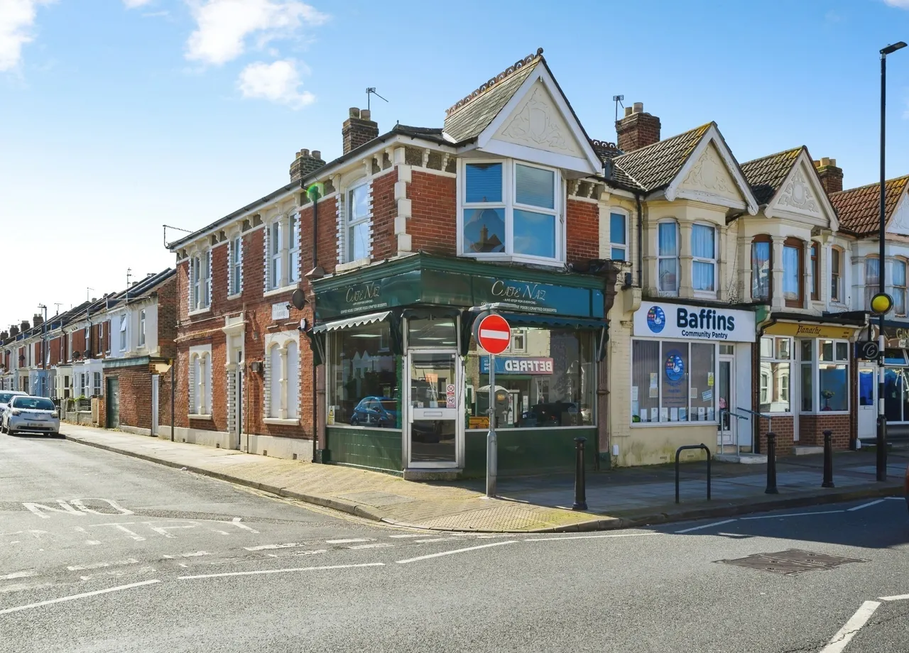 2 bed flat for sale, Tangier Road, Portsmouth, PO3