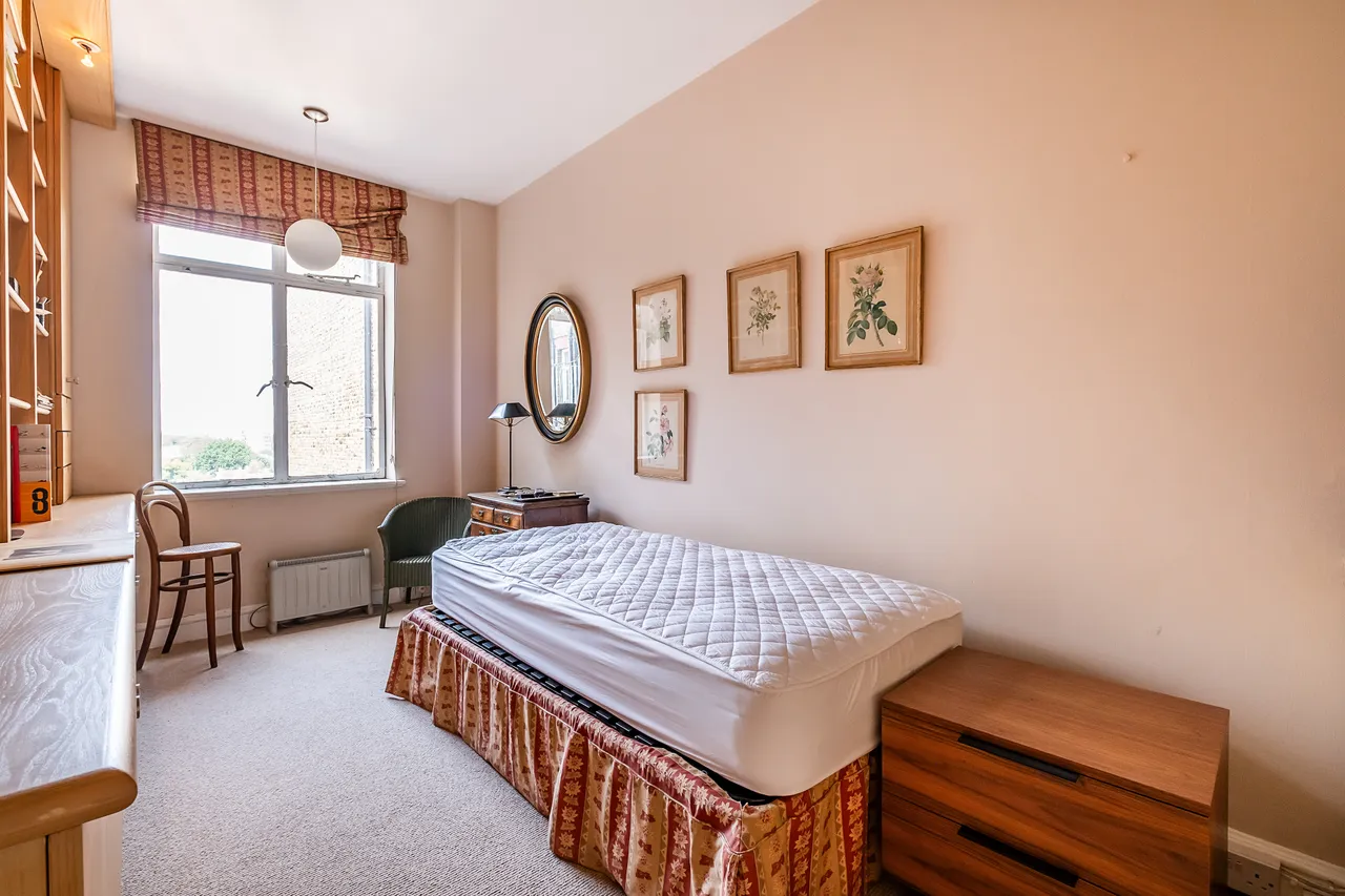 Oakwood Court, London, W14, photo 10