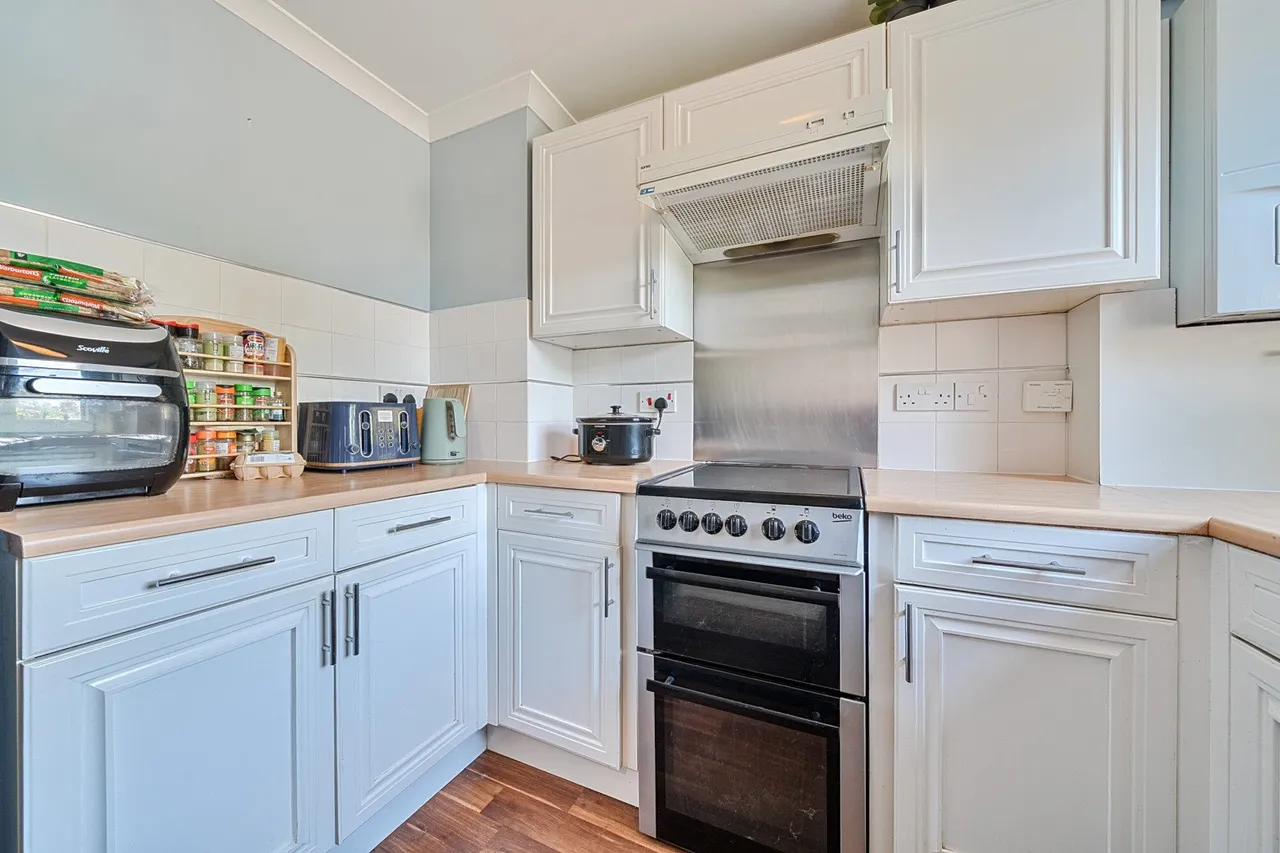 Byron Drive, DA8, photo 18