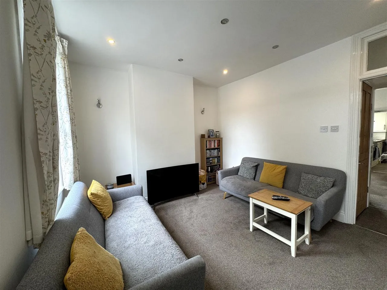 Station Road, Strood, Kent ME2 4BS, photo 8