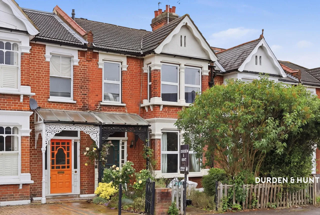 3 bed house for sale, Gordon Road, South Woodford, E18