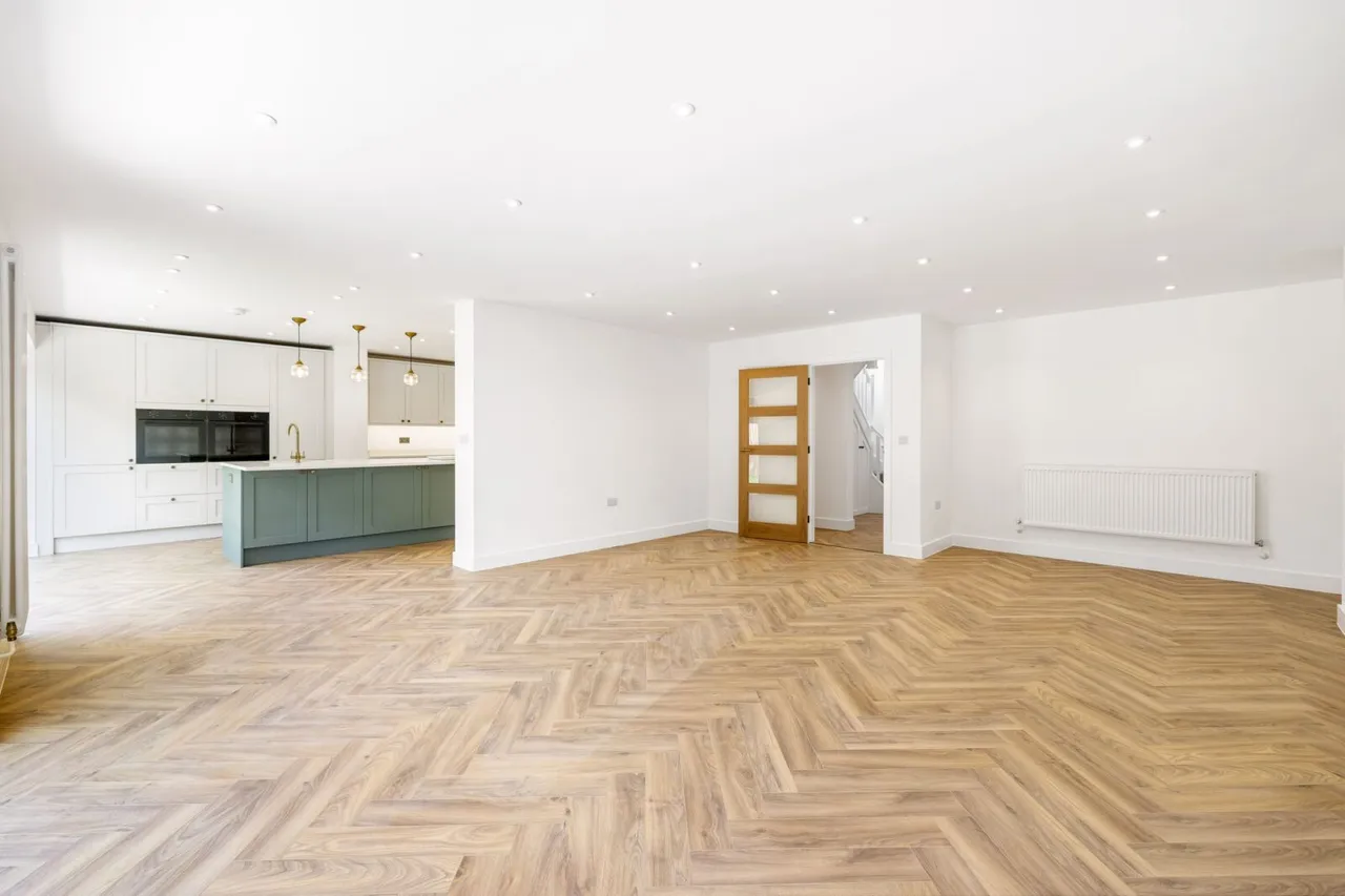 Moat Road, East Grinstead, East Grinstead, RH19 3LW, photo 12