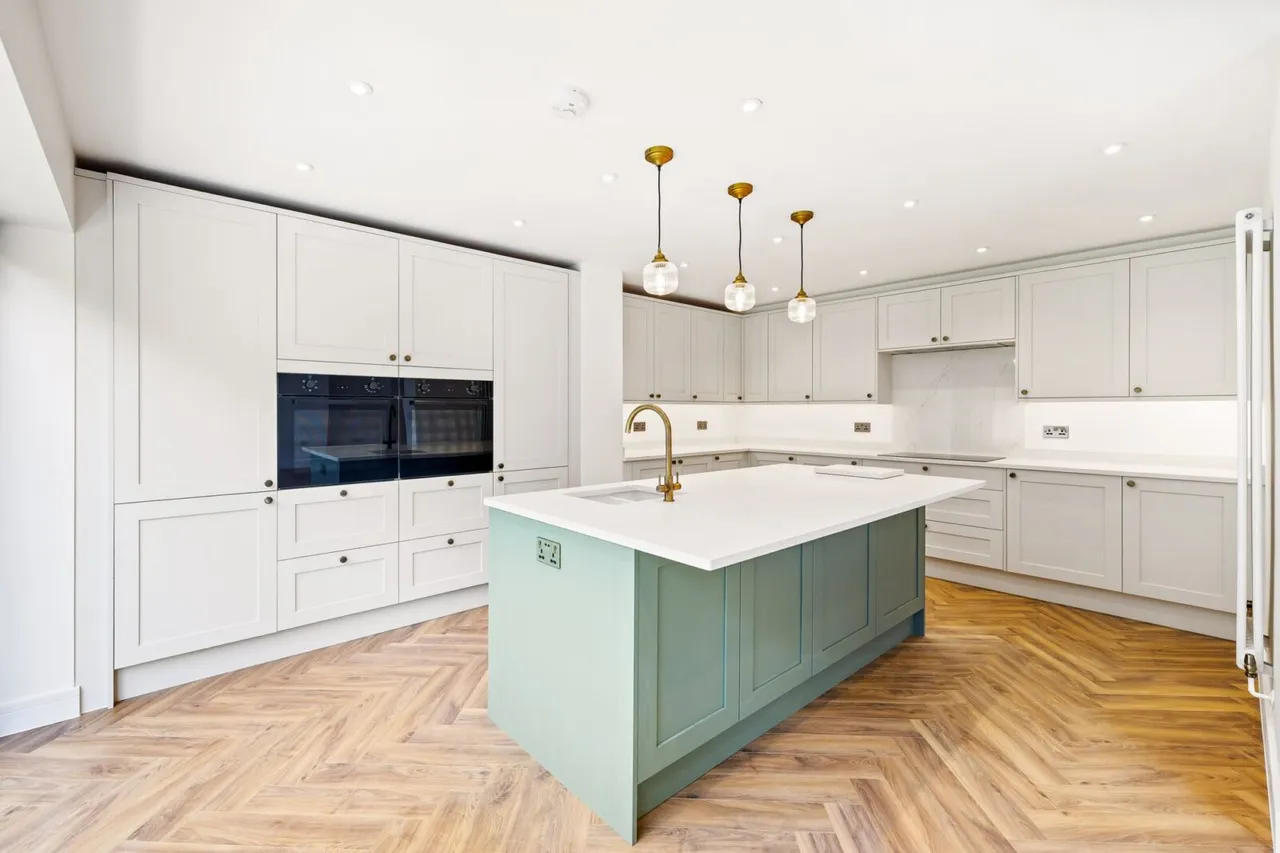 Moat Road, East Grinstead, East Grinstead, RH19 3LW, photo 10