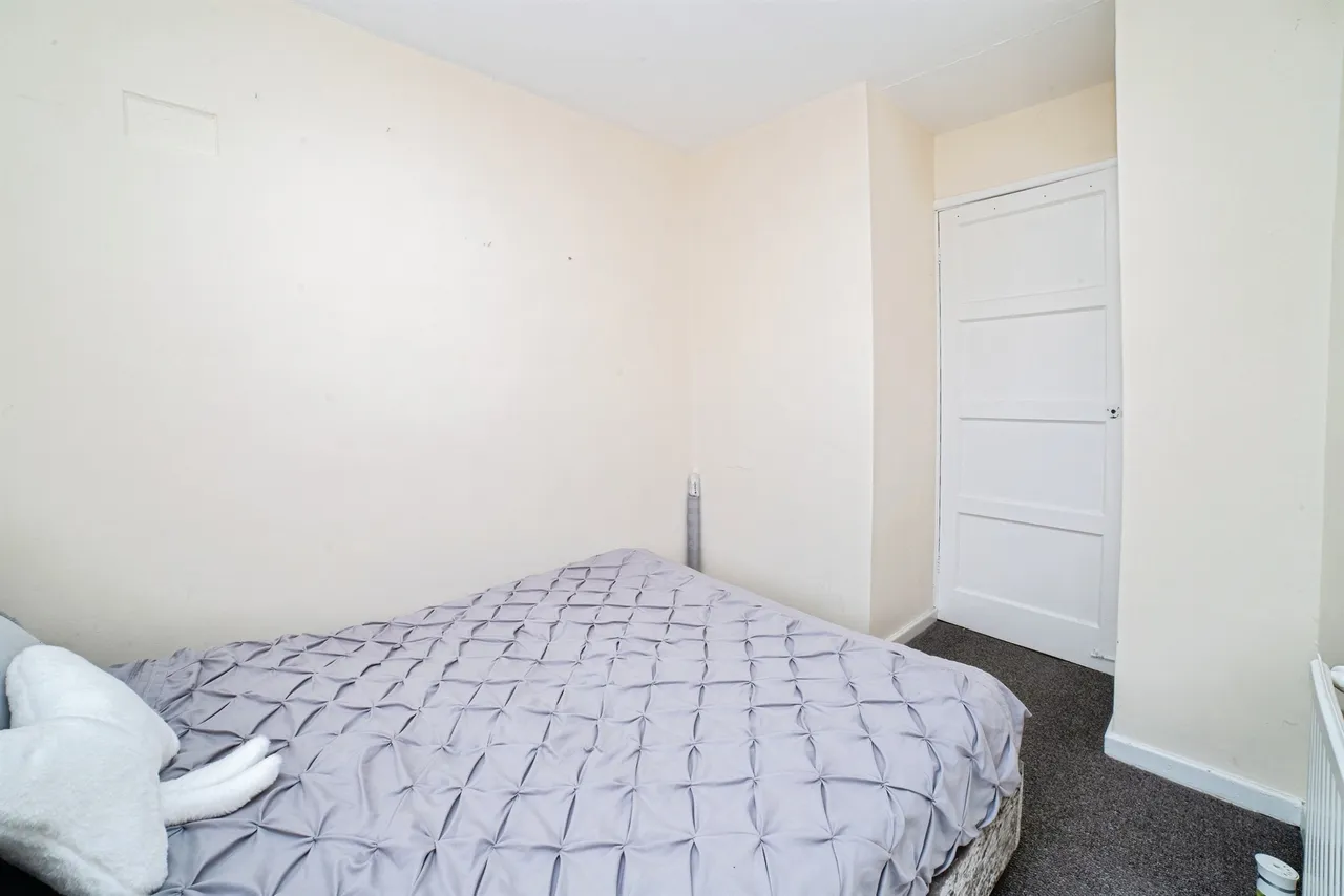 Limes Crescent, Shirebrook, NG20, photo 12