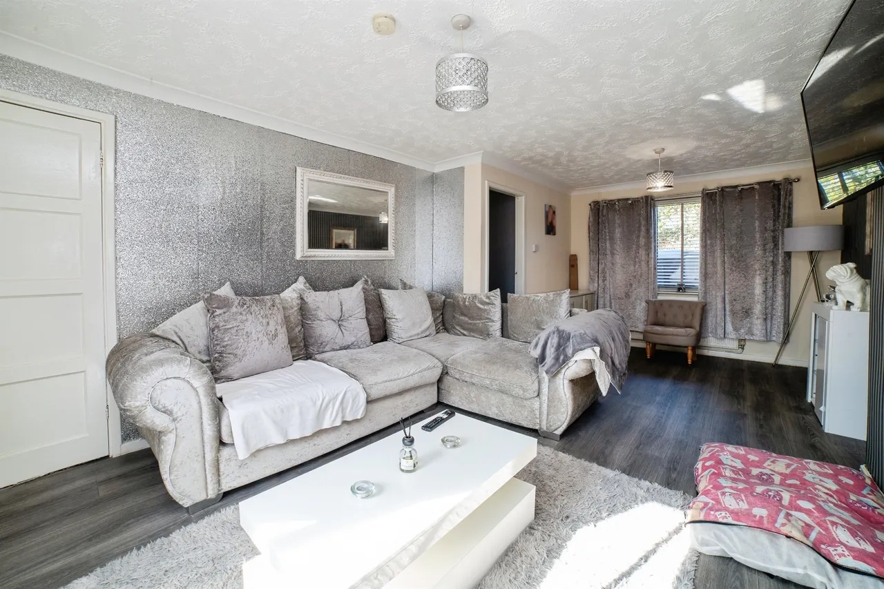 Limes Crescent, Shirebrook, NG20, photo 5