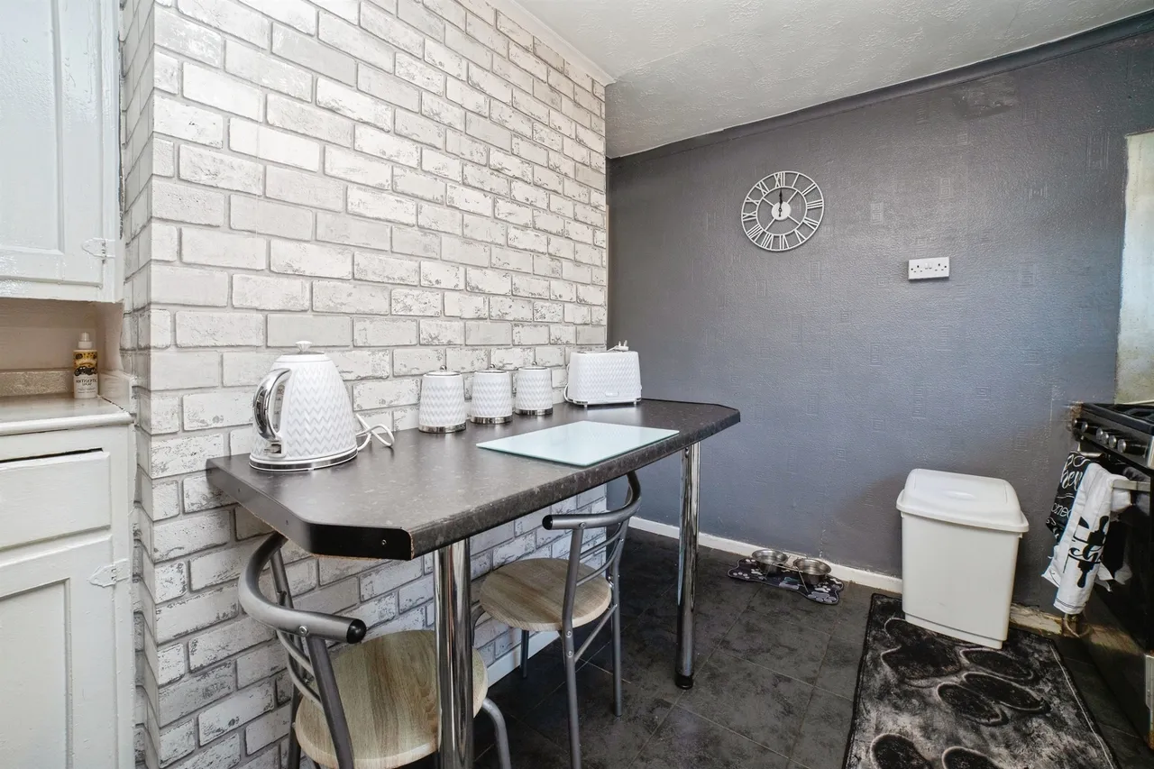 Limes Crescent, Shirebrook, NG20, photo 8